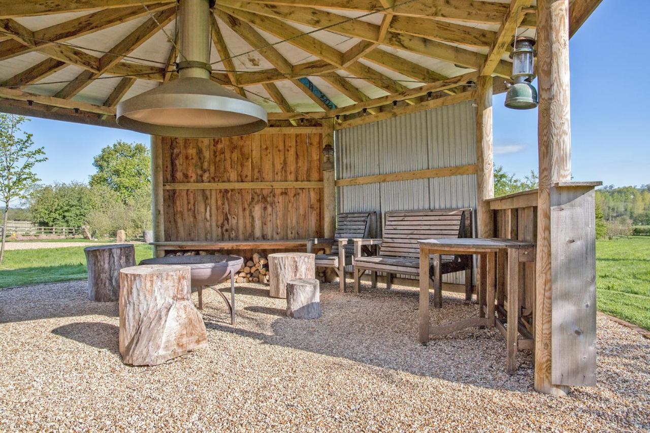 Nether Farm Barns Villa Ashbourne  Exterior photo